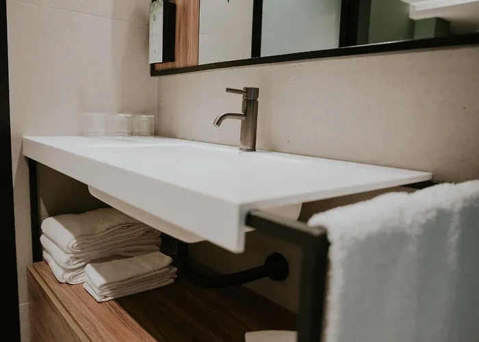 Catalina Plaza Sostenible 3*