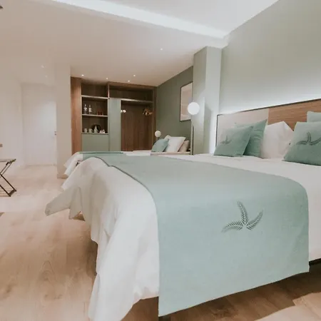 Готель Catalina Plaza Sostenible