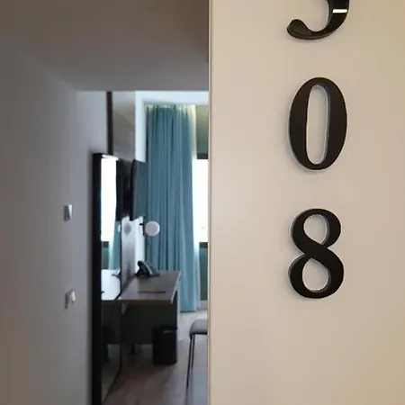 Catalina Plaza Sostenible 3*