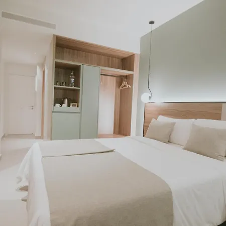 Готель Catalina Plaza Sostenible
