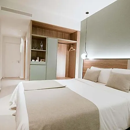 Hotel Catalina Plaza Sostenible 3*