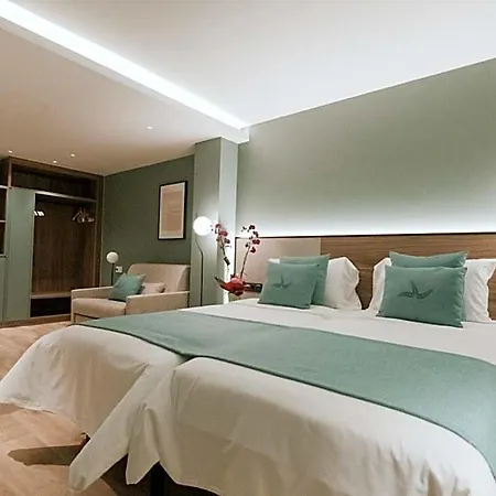 Catalina Plaza Sostenible Hotell 3*