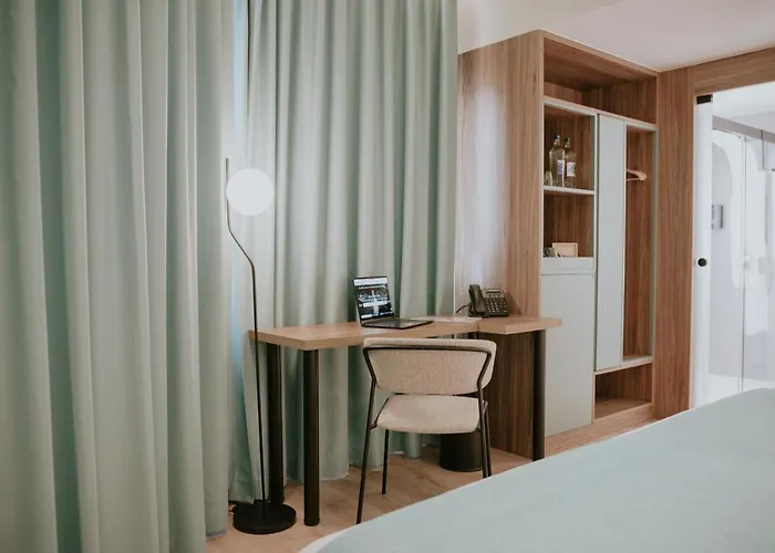 호텔 Catalina Plaza Sostenible